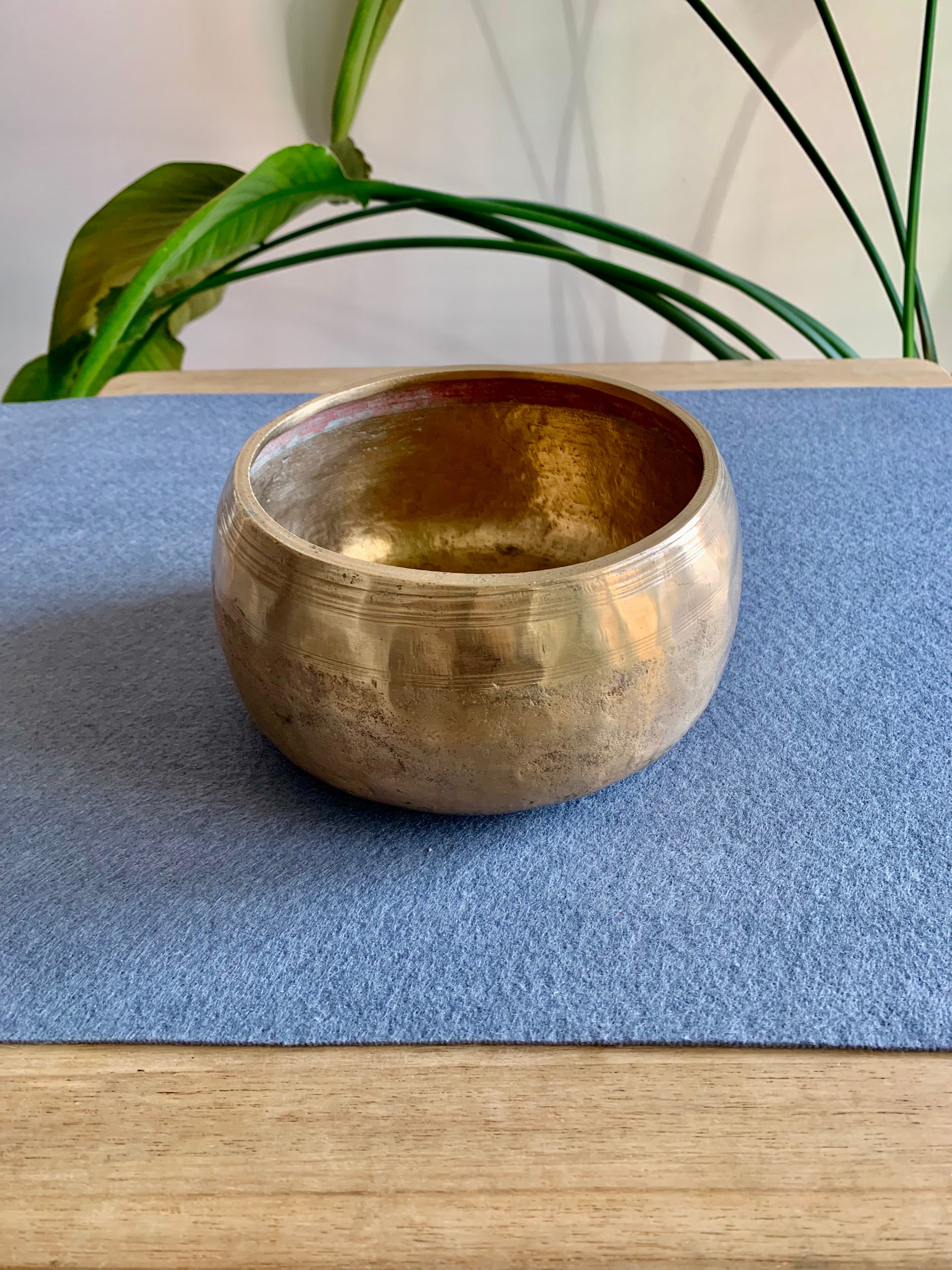 Campana Tibetana Mani  La# 464 Hz