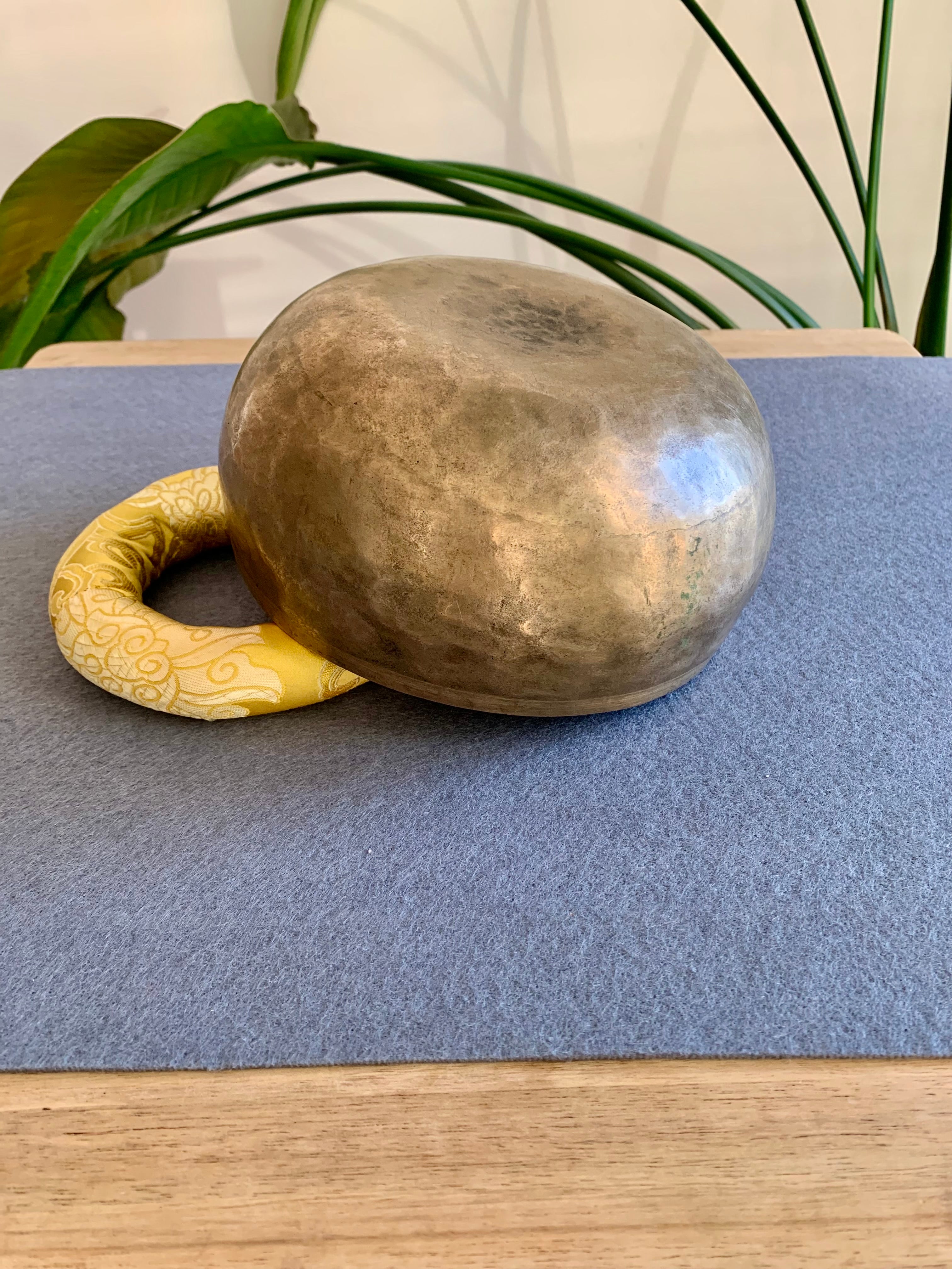 Campana Tibetana Kopre antica Mi 162 Hz