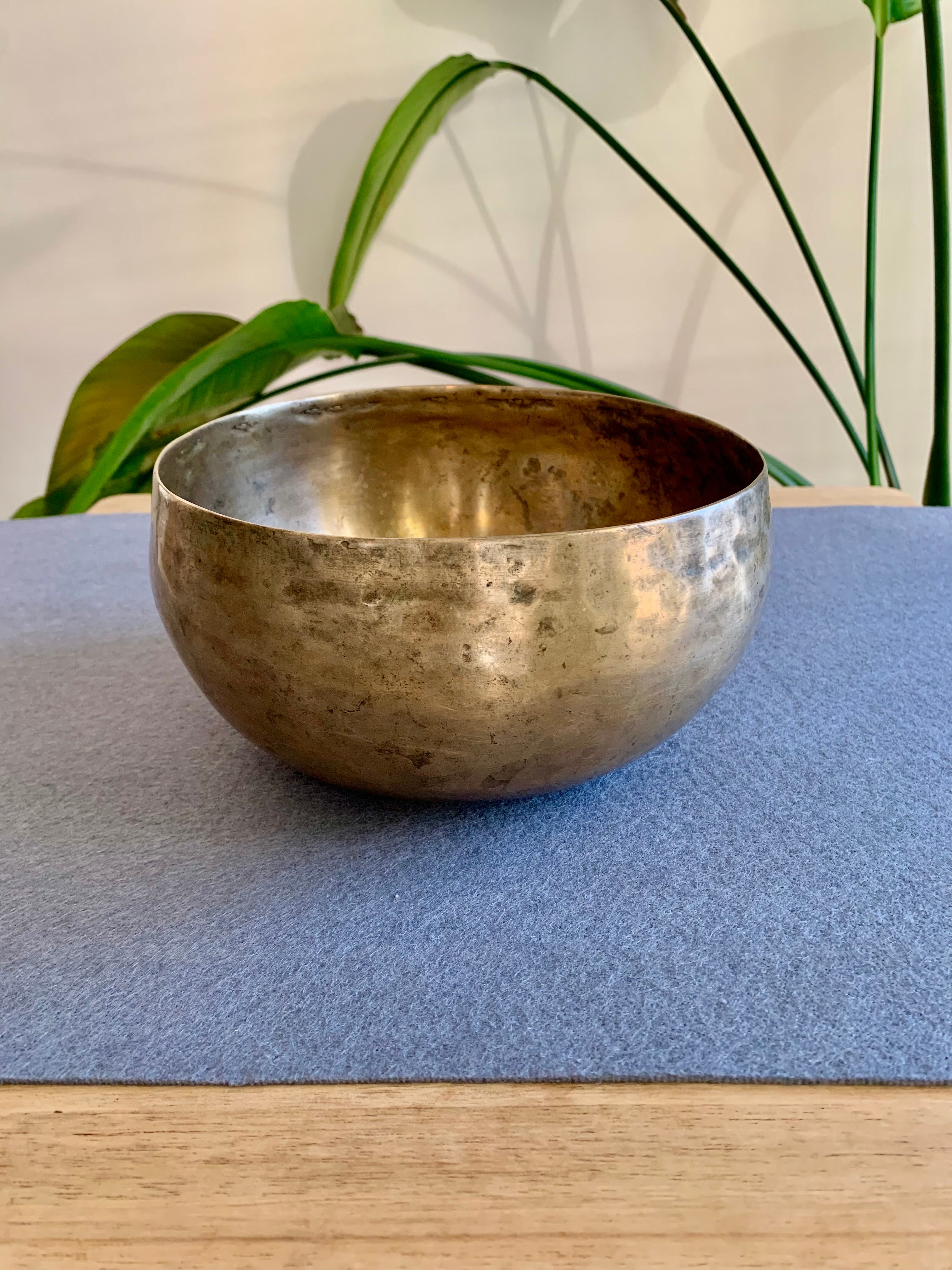 Campana Tibetana Kopre antica La 106 Hz