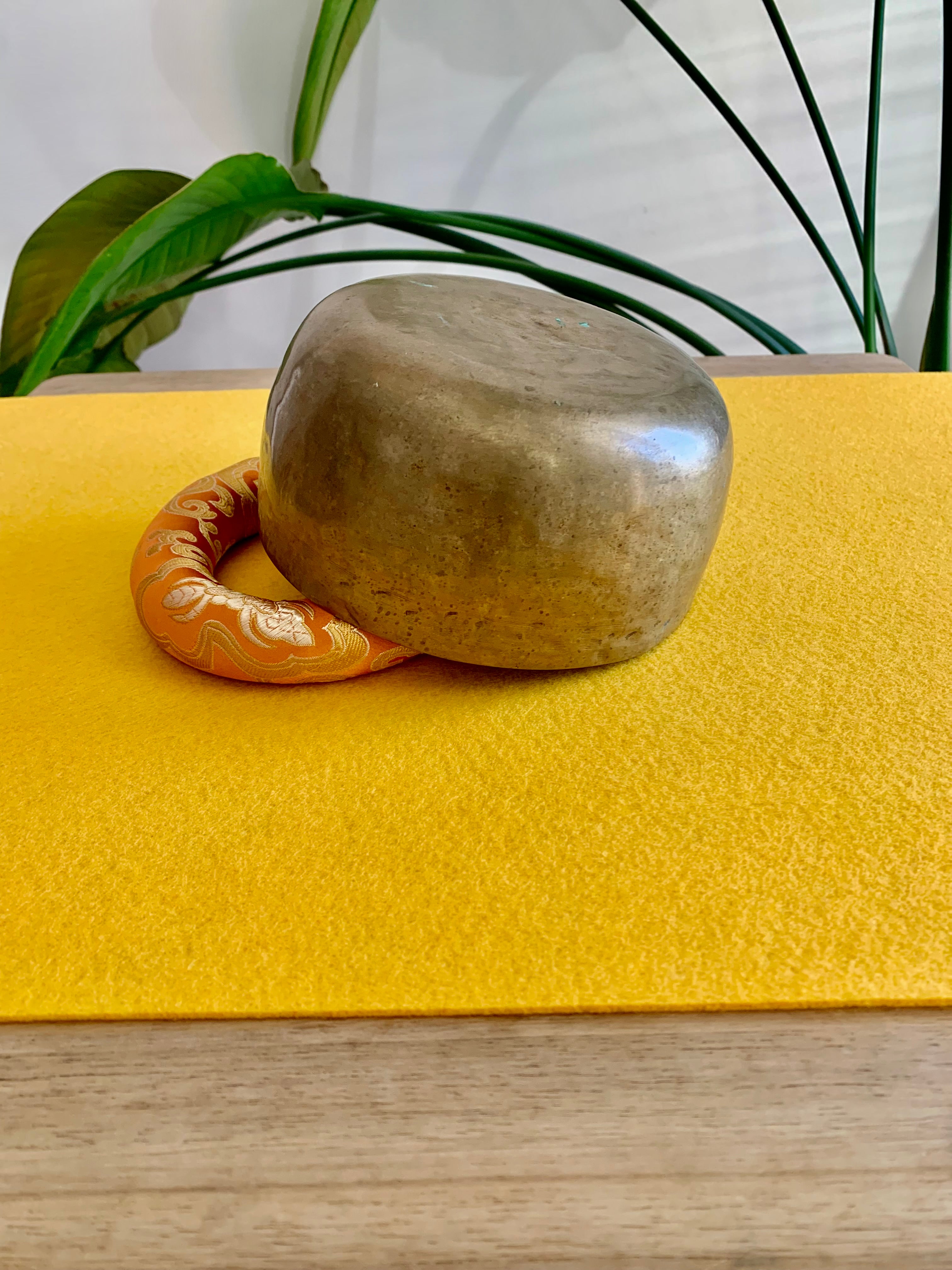 Campana Tibetana Thadobati antica Re# 153 Hz