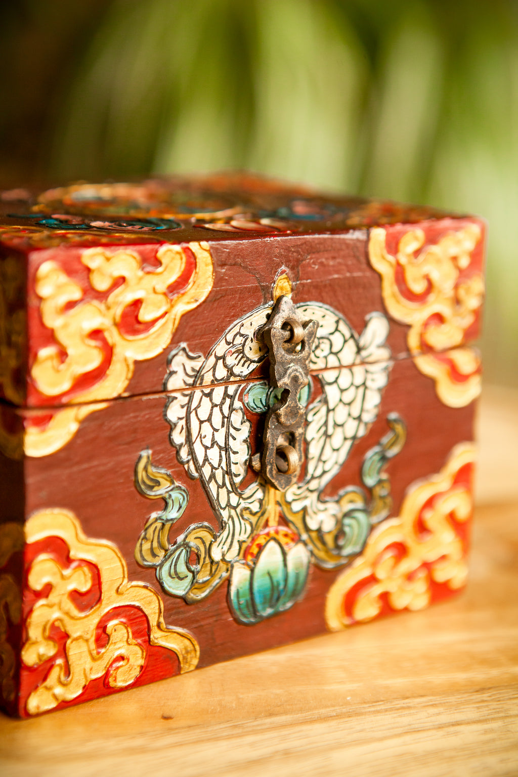 Scatola Tibetana in Legno con Due Pesci – 13×9×9 cm