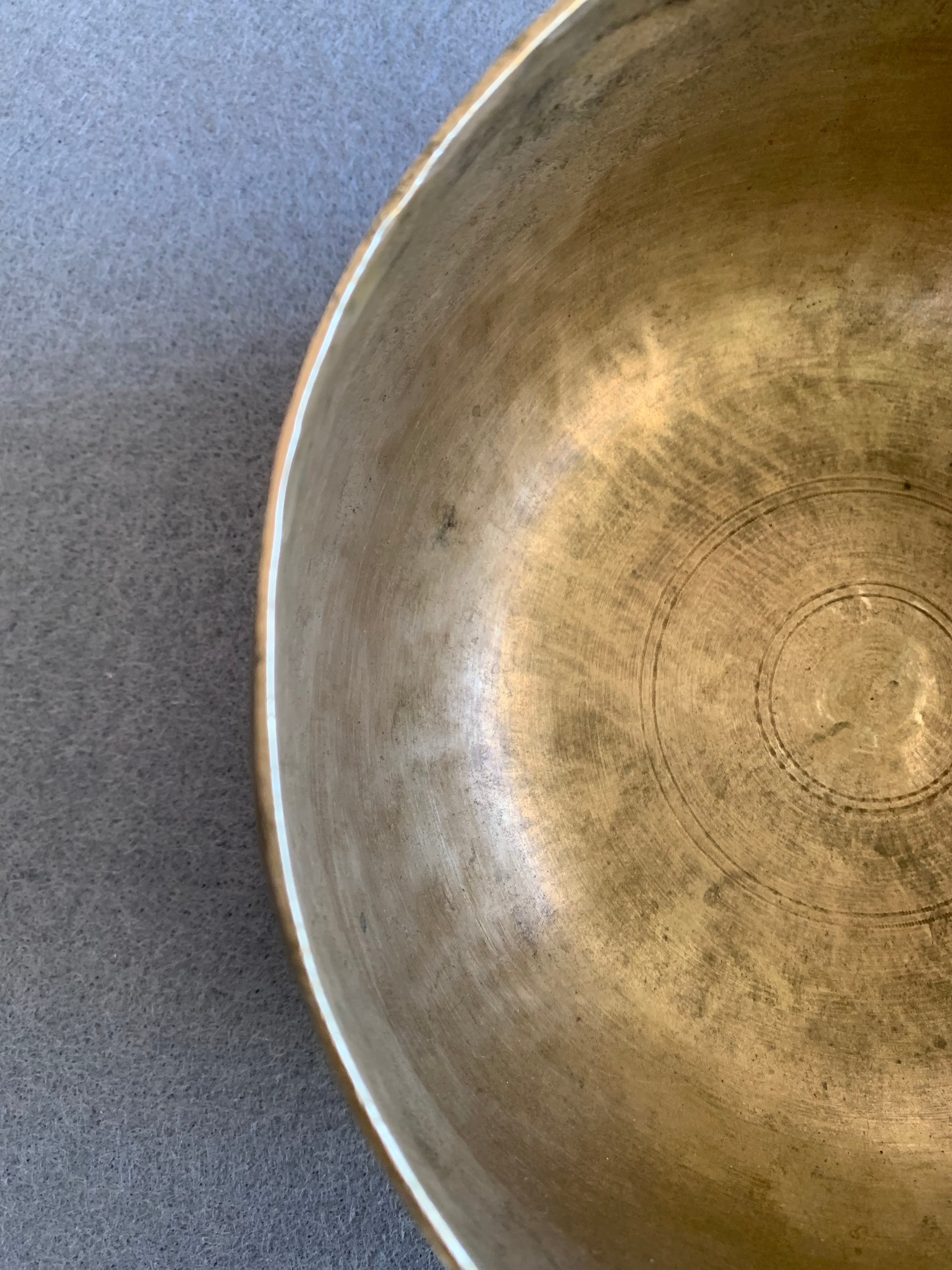 Campana Tibetana Kopre antica Re# 149 Hz