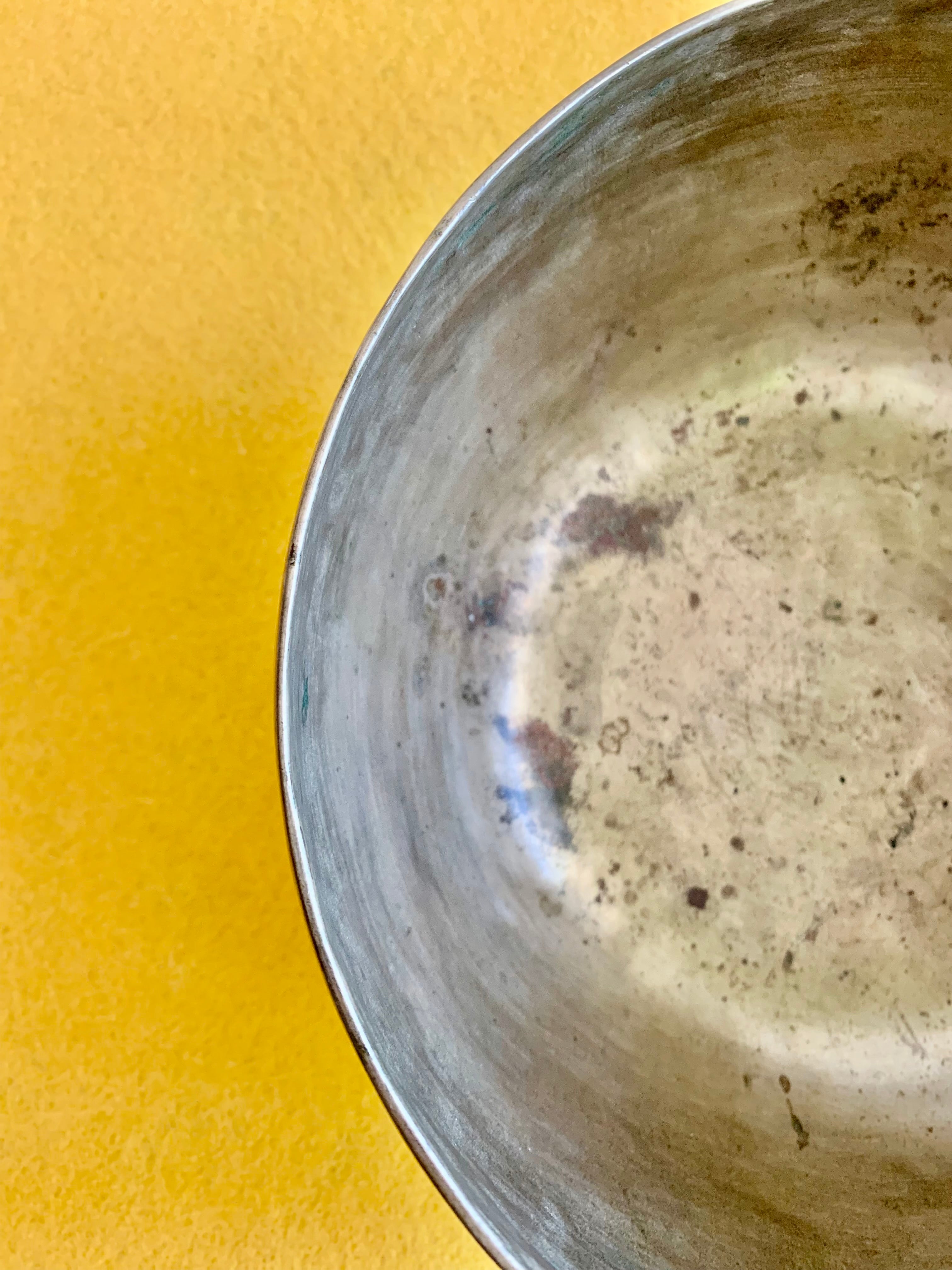 Campana Tibetana Thadobati antica Re# 143 Hz