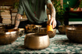 Corso base di teoria e pratica del sound healing con le campane tibetane.