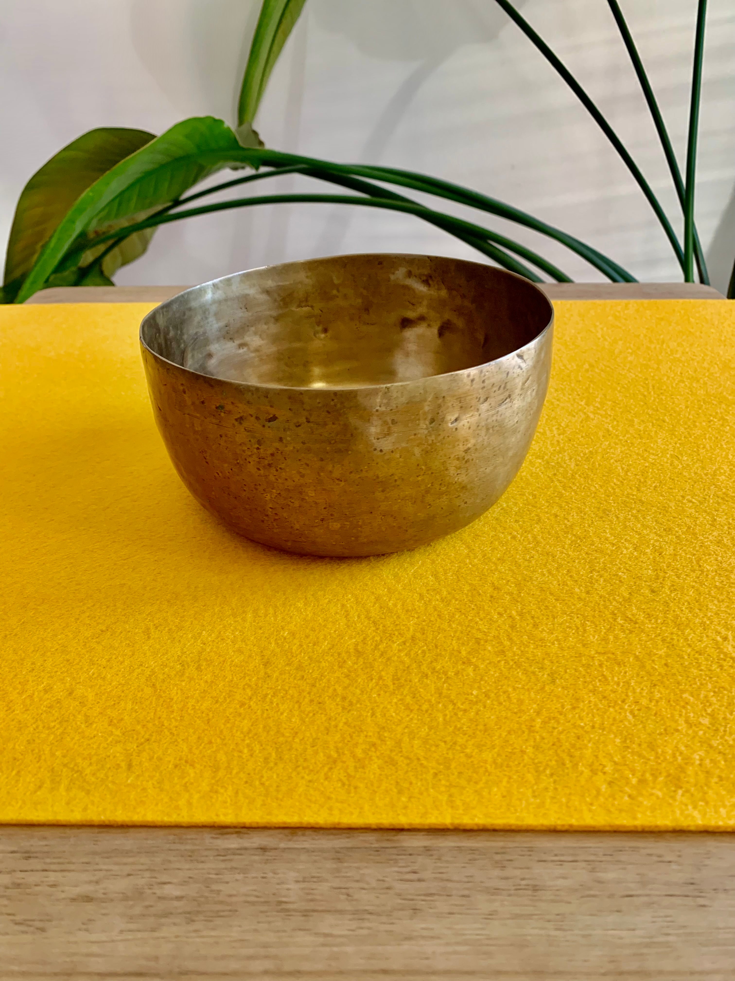 Campana Tibetana Thadobati antica Re# 153 Hz