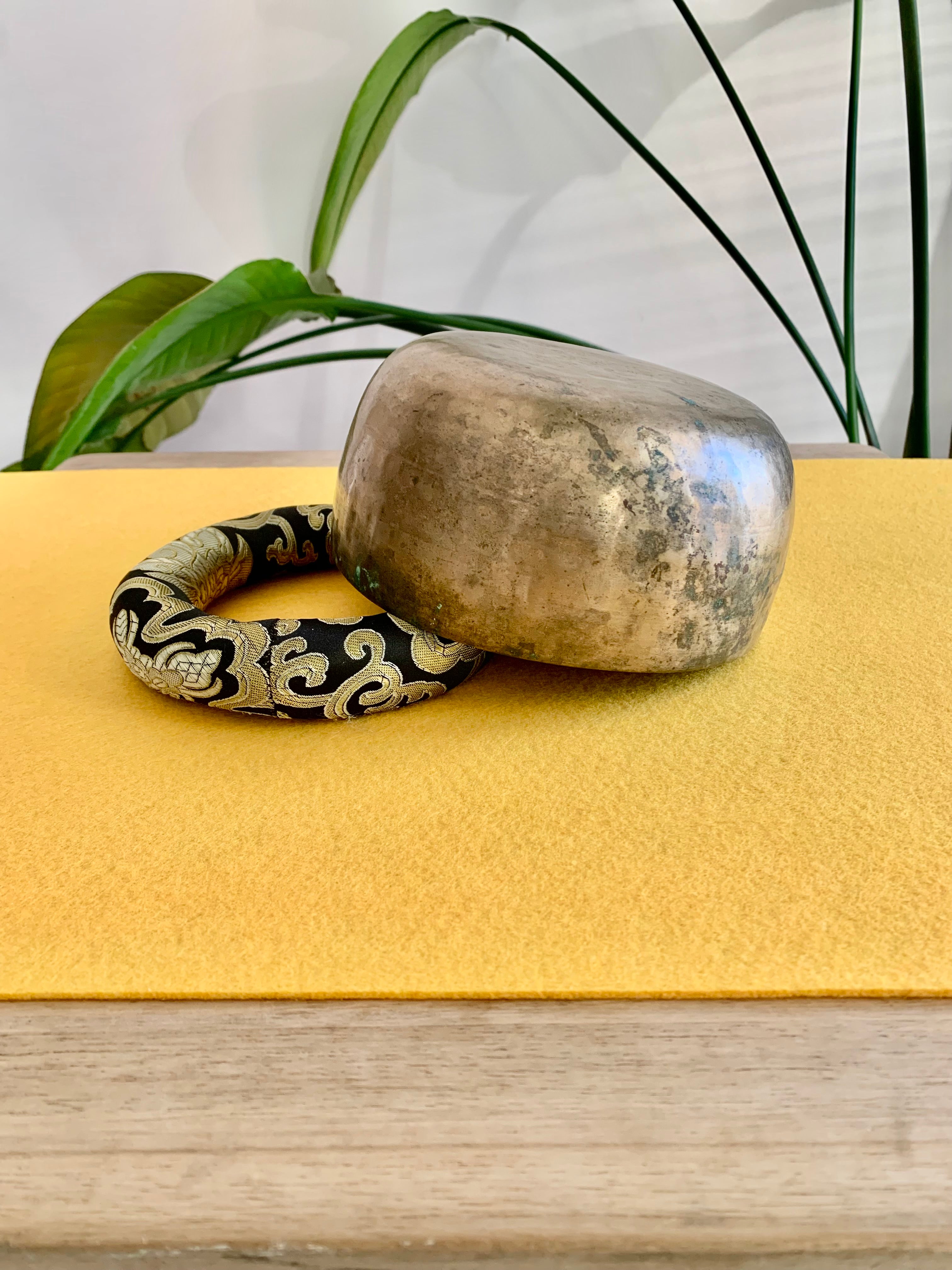 Campana Tibetana Thadobati antica Sol 198 Hz