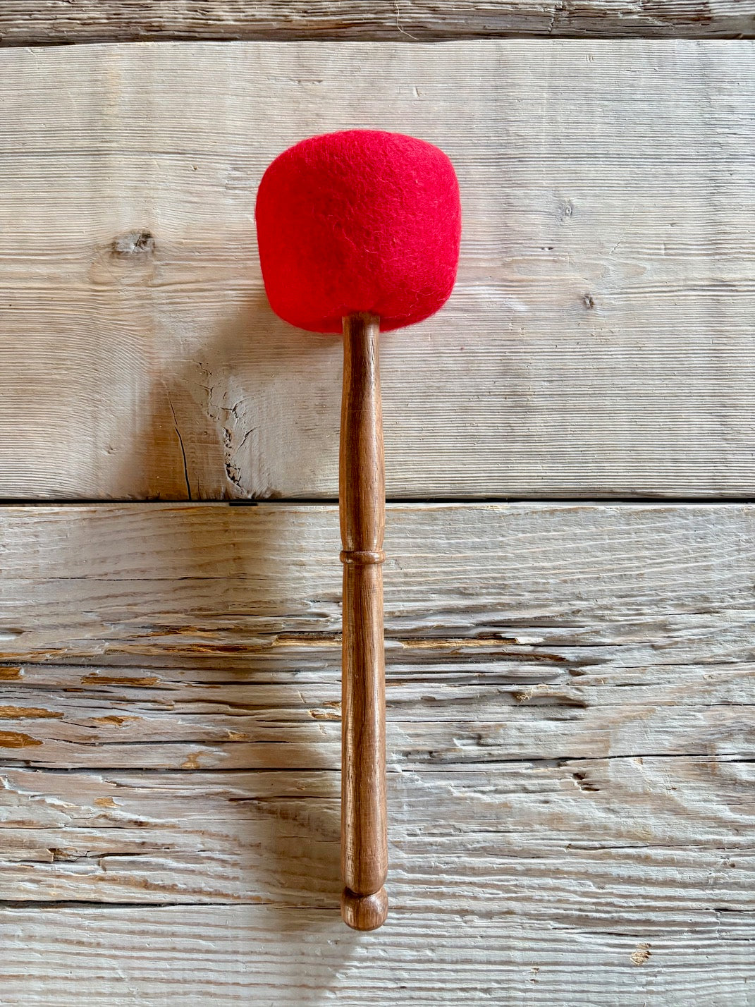 Percussore per campane tibetane con testa in feltro rosso – 30 cm