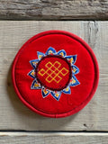 Cuscino piatto medio rosso ricamato per campana tibetana – 15 cm