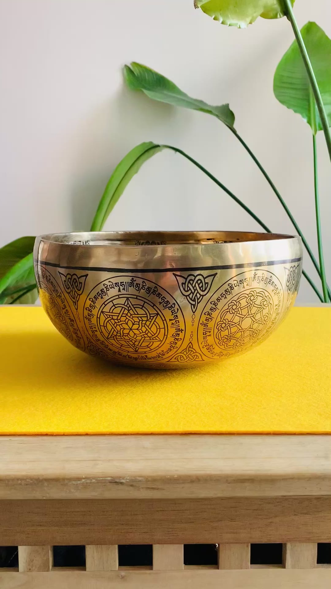 Campana Tibetana Speciale Guru Buddha Ratnasambava  Fa 172 Hz