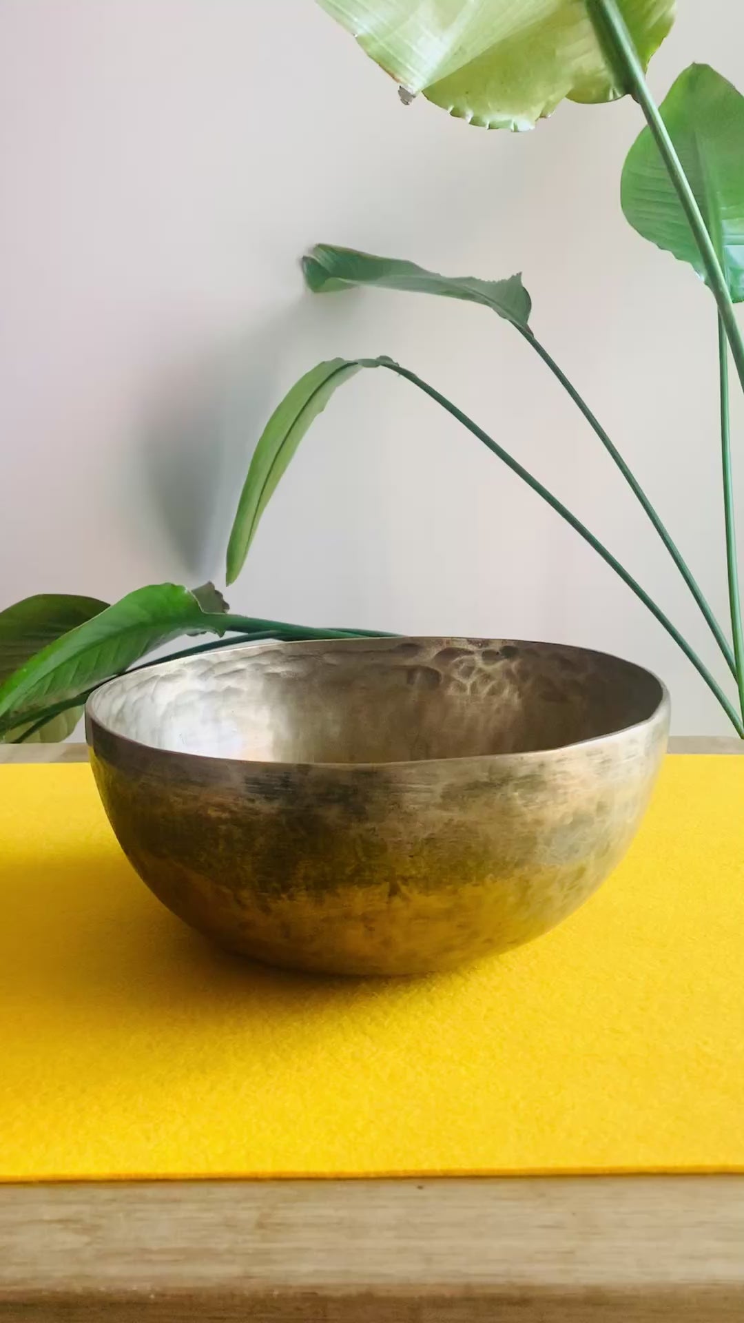 Campana Tibetana Jambati antica La2 110 Hz