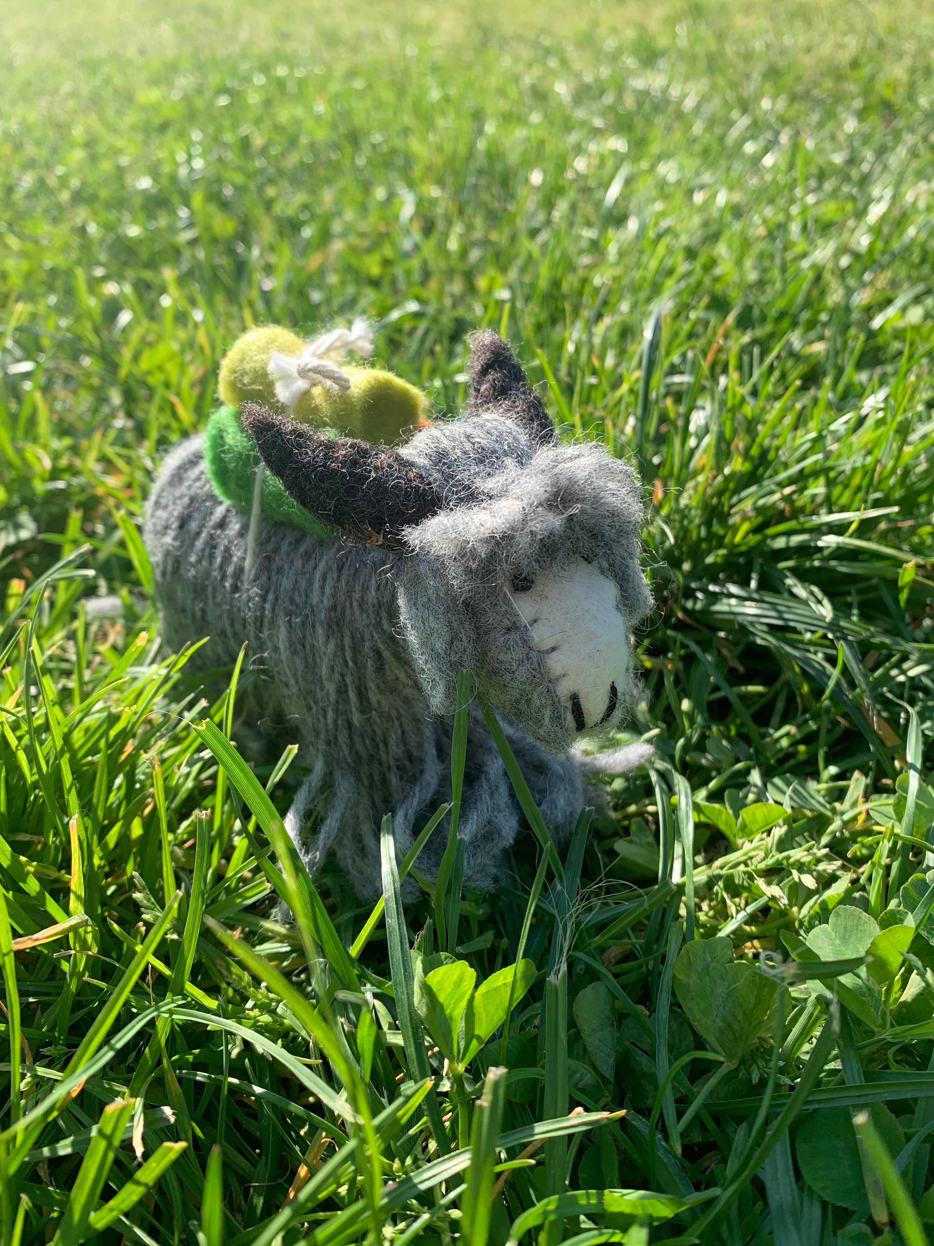 Pupazzo di Yak in Feltro di Lana